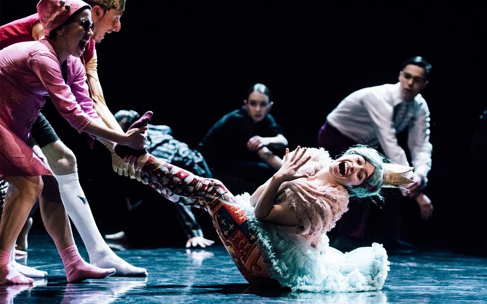 Dancers from NDT2